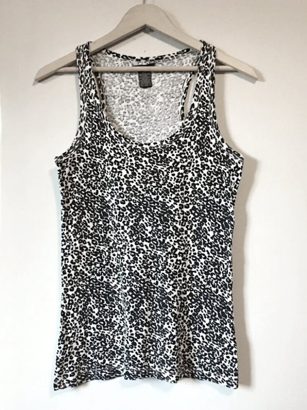 100% Cotton Jules + James B&W Tiny Snow Leopard Rosette Print Tank Top M